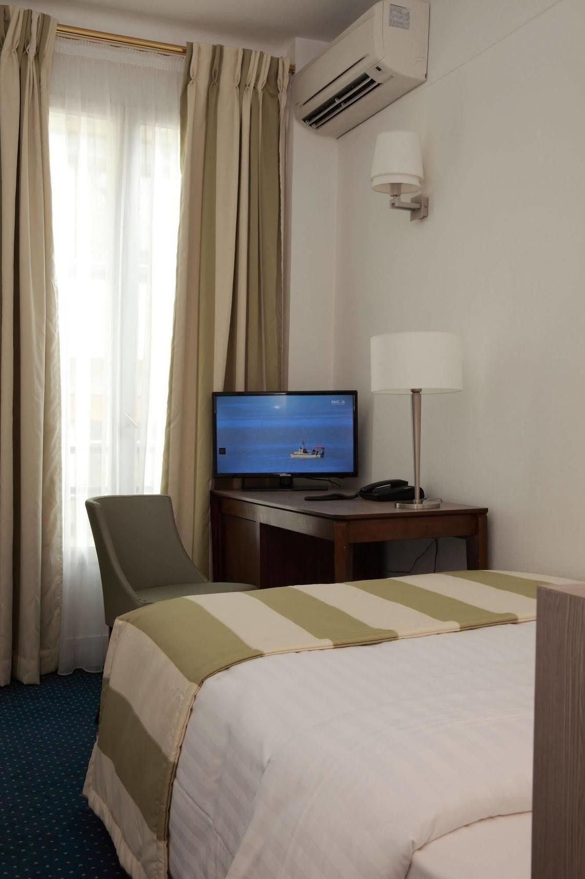 Mayflower Paris Bagian luar foto